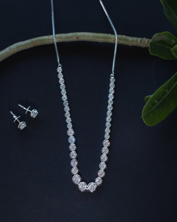 Silver solitaire necklace