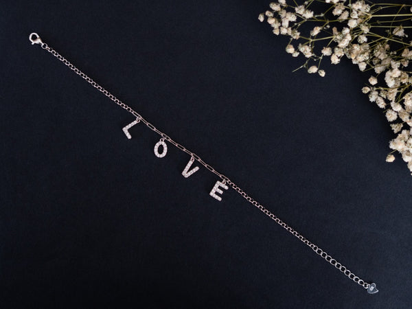 Love design bracelet
