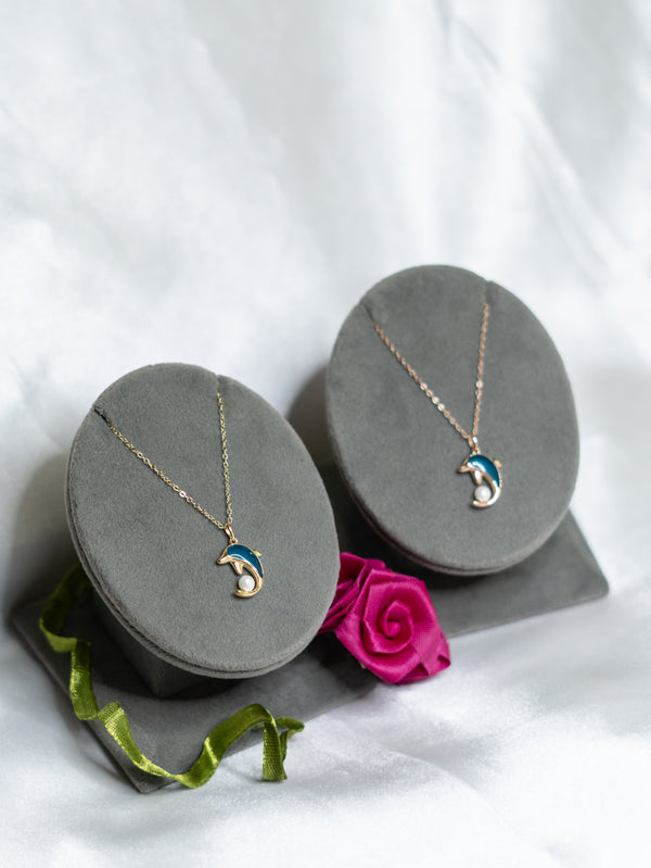 Fish trendy silver chain pendant