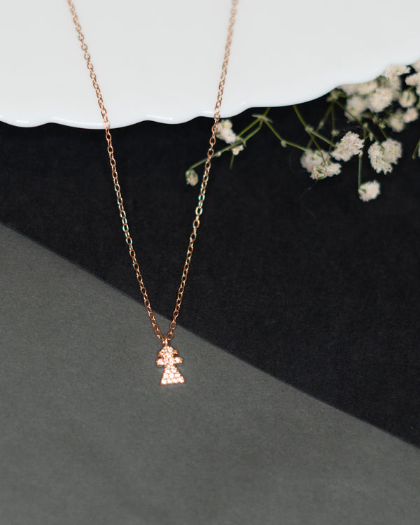 Doll minimal silver necklace
